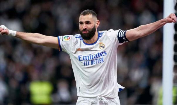 世预赛下注-后梅罗时代首位西甲金靴？本泽马做C罗没做到的事！